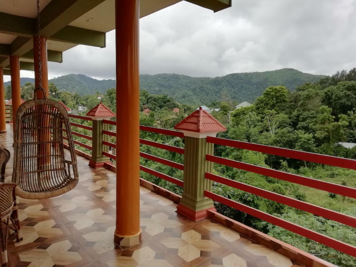 Panthalams Homestay テッカディ エクステリア 写真